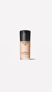 MAC STUDIO FIX FLUID SPF 15 24HR MATTE FOUNDATION + OIL CONTROL | فاونديشن ماك